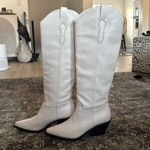 Cowboy Boots Cream